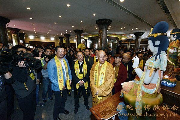 文化-第十三届普陀山南海观音文化节开幕式暨“慈爱之光”玉石佛造像艺术展开幕仪式