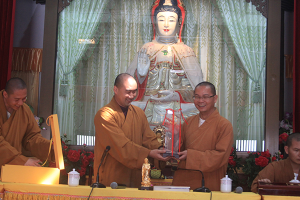佛教-普陀山佛学院2011届毕业生巡礼西安佛教祖庭
