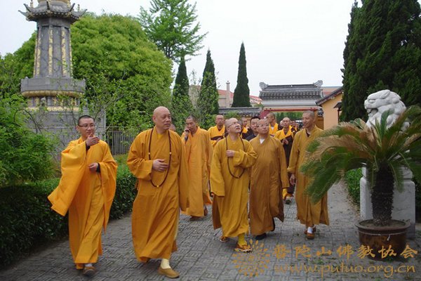 佛教-道慈会长一行出席通州香光寺弥勒阁佛像开光暨释迦佛塔奠基仪式