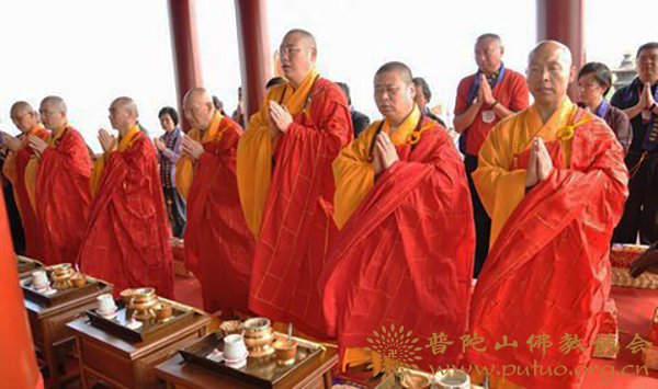 佛教-普陀山佛教协会隆重举行宝陀讲寺暨普门万佛宝塔佛像开光庆典