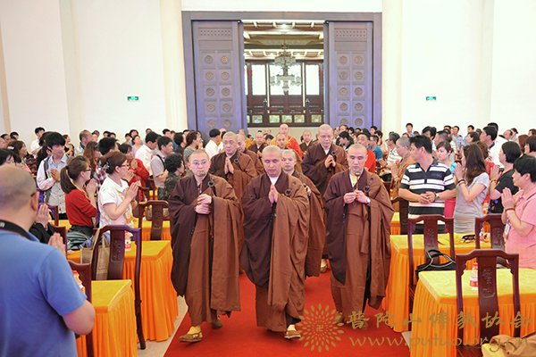 佛教-普陀山宝陀讲寺普门讲堂举行首场弘法讲经法会