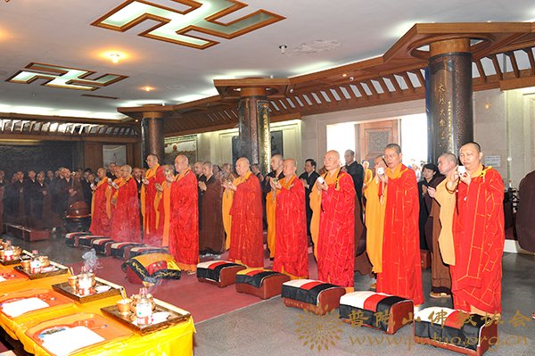 观音-佛协再次向台湾致赠五百尊南海观音圣像 观音-佛协再次向台湾致赠五百尊南海观音圣像