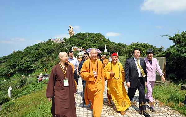 观音-普陀山“毗卢观音福佑宝岛”活动纪实——观音圣驾云程  宝岛普降吉祥