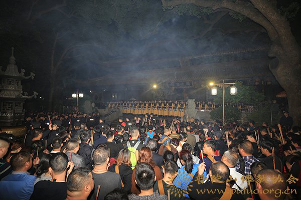 观音-普济禅寺丁酉年九月十九观音香会期进香活动安全有序