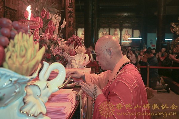 观音-普济禅寺丁酉年九月十九观音香会期进香活动安全有序