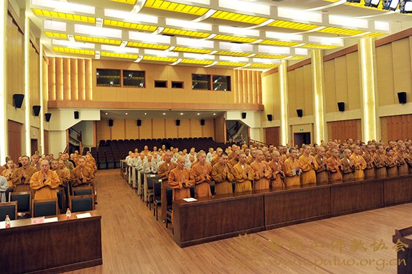 毕业晚会-普陀山佛学院隆重举行2011届预科班毕业典礼