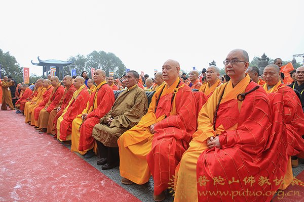 佛教-第十五届普陀山南海观音文化节开幕式暨南海观音开光二十周年庆典隆重举行