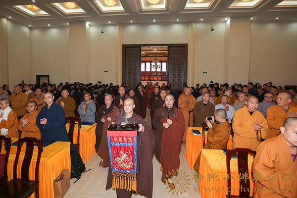 佛教-圣凯法师应邀于宝陀讲寺作《观念、制度、生活——佛教中国化的历程与内涵》专题讲座