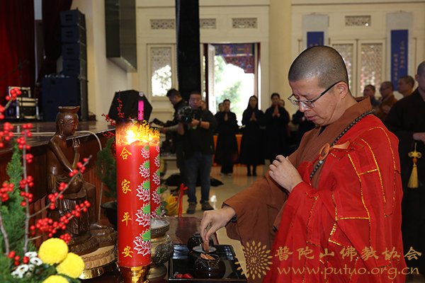 佛教-圣凯法师应邀于宝陀讲寺作《观念、制度、生活——佛教中国化的历程与内涵》专题讲座