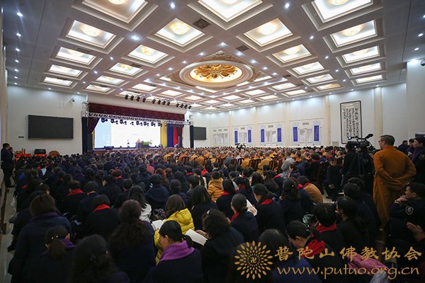 佛教-圣凯法师应邀于宝陀讲寺作《观念、制度、生活——佛教中国化的历程与内涵》专题讲座