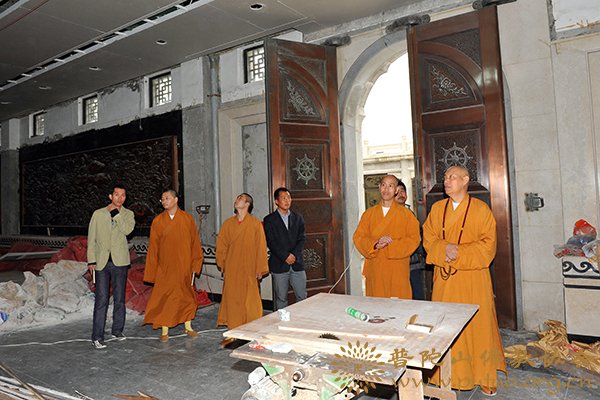 道慈大和尚到全山各寺院检查安全工作