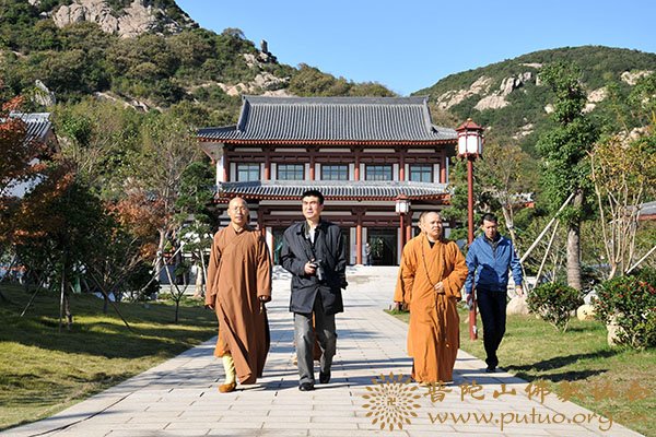 佛教-国宗局裴飚一行视察中国佛学院普陀山学院