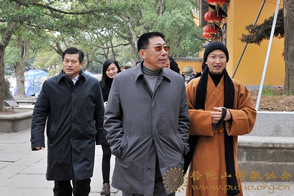 周赤-佛协秘书长会闲法师接待上海同盛集团客人