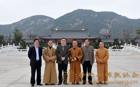 佛学-市委统战部部长忻海平一行来中国佛学院普陀山学院视察工作