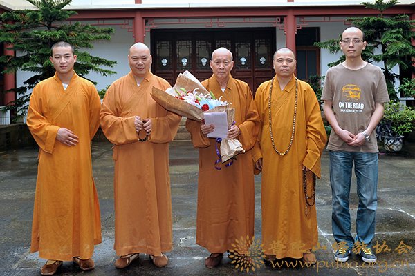 佛教-佛协领导慰问杨枝禅林、常乐禅院老年僧尼