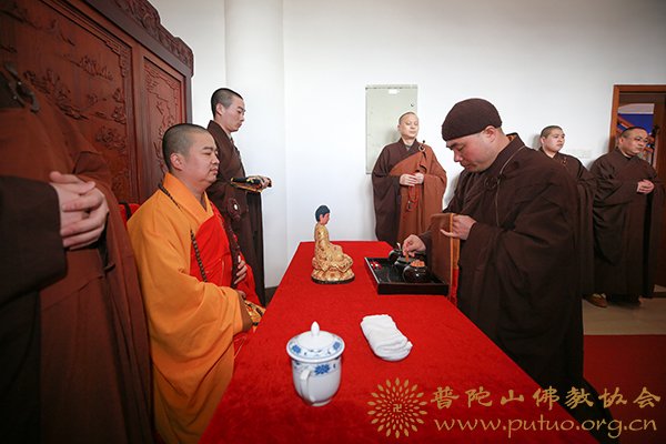 佛教-能进法师应邀于宝陀讲寺作《永嘉大师》佛学专题讲座