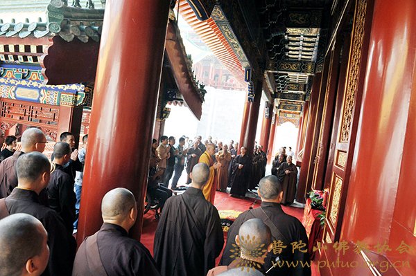 观音-宝陀讲寺成功举行圆通宝殿海岛观音开光法会