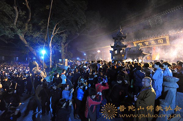佛教-普济禅寺九月十九朝圣进香活动安全有序