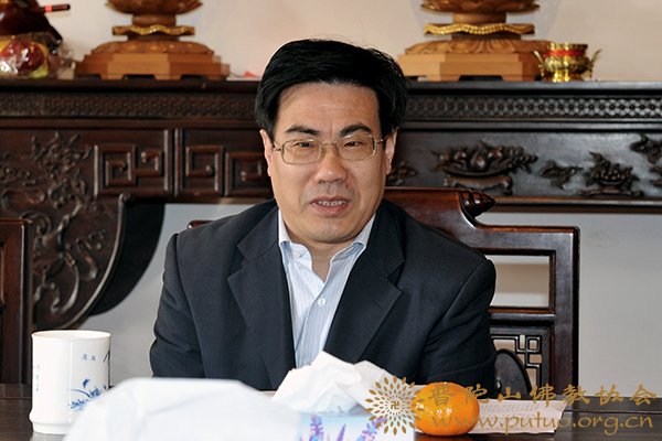普陀山-舟山市人大常委会副主任钱军一行来山调研