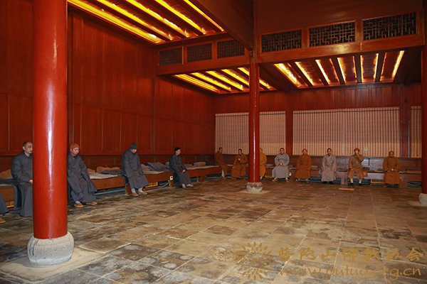 普陀山-普陀山法雨禅寺举行丁酉年冬季禅七法会