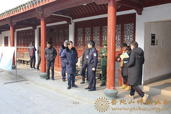 普陀山-普陀山佛教协会联合多部门检查全山寺院安全保障工作