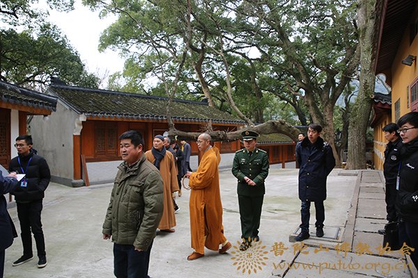 普陀山-普陀山佛教协会联合多部门检查全山寺院安全保障工作