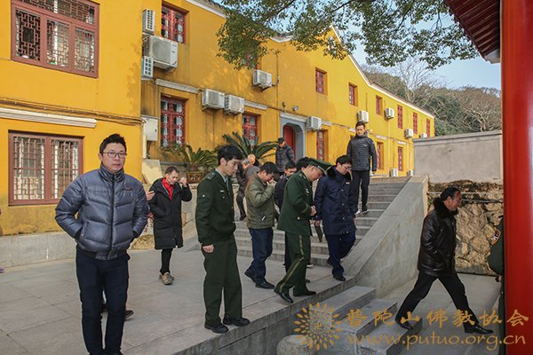 普陀山-普陀山佛教协会联合多部门检查全山寺院安全保障工作