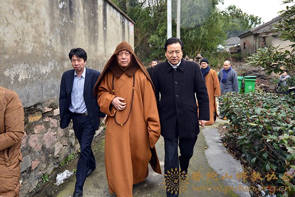 佛教-会长道慈大和尚一行看望慰问重病患者 真情帮扶暖人心