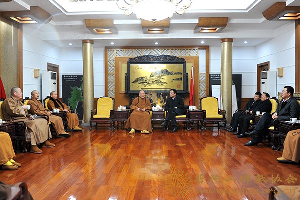 佛教-佛协道慈会长一行到普陀山管委会新春拜访 佛教-佛协道慈会长一行到普陀山管委会新春拜访