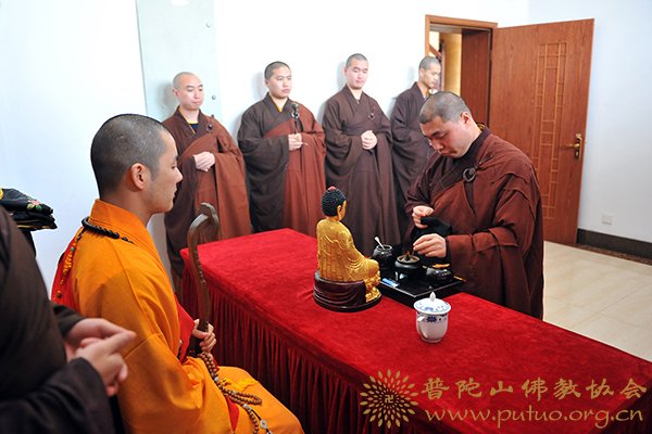 佛教-戒情法师应邀于宝陀讲寺作《（心经）的启迪》佛学专题讲座