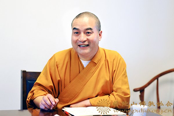 佛教-普陀山佛协会长道慈大和尚一行前往龙寿庵召开佛协总务基建办工作会议