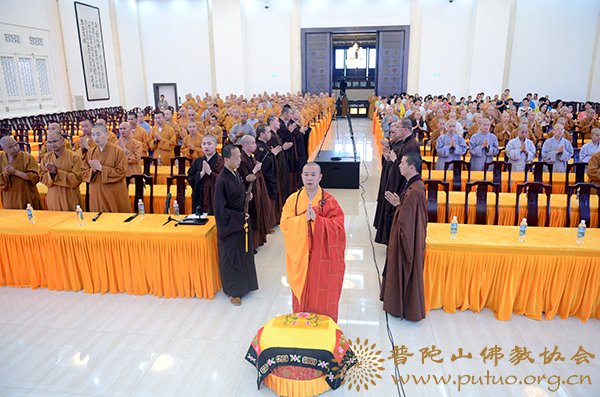 佛教-广东惠州市佛教协会会长妙峰法师应邀于宝陀讲寺作《生活与禅》佛学专题讲座