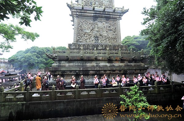 灵鹫山-台湾灵鹫山朝圣团心道大和尚一行参访本山道场
