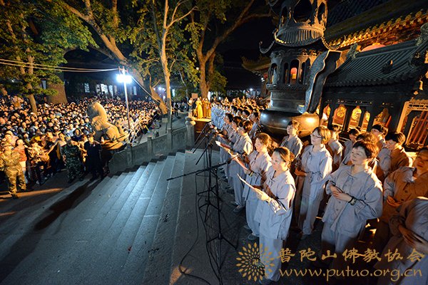 普陀山-六月十九观音香会期普陀山进香活动有序进行
