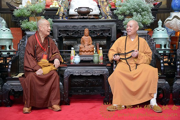 普陀山-台湾台北弥陀寺净良长老一行来普陀山朝圣