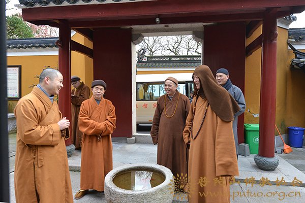 佛教-会长道慈大和尚一行赴全山各寺院走访慰问