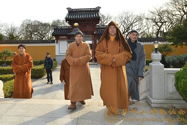 佛教-会长道慈大和尚一行赴全山各寺院走访慰问
