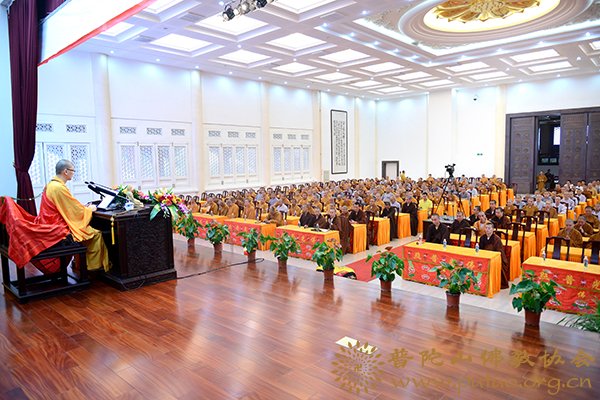 佛教-中国佛学院普陀山学院副院长会闲法师于宝陀讲寺作《佛陀的教育》佛学专题讲座