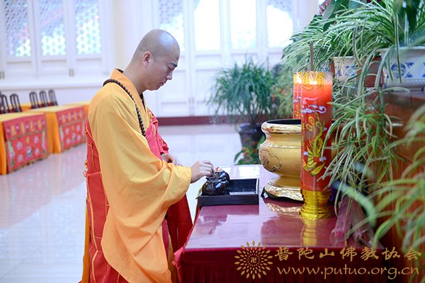 佛教-中国佛学院宏海法师应邀于宝陀讲寺作《净土信愿行》佛学专题讲座