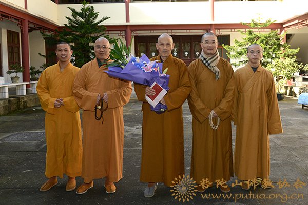 佛教-佛协领导赴杨枝禅院慰问长定、华证、净根长老