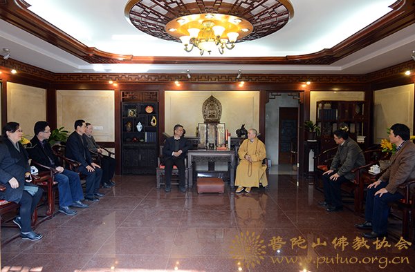 黄旭明-浙江省副省长黄旭明莅临普陀山普济禅寺