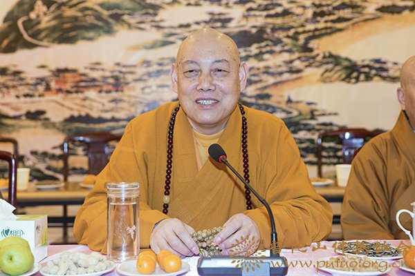 佛教-除夕夜会长道慈大和尚请僧众吃普茶迎新春