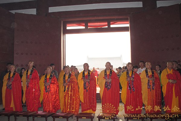 佛教-道慈大和尚应邀赴河北唐山出席大唐兴国禅寺大雄宝殿落成圣像开光法会