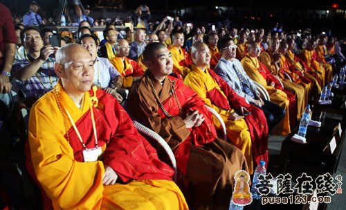 佛教-道慈会长出席2013中国（奉化）雪窦山弥勒文化节开幕式暨“会启龙华”大型佛教祈福法会