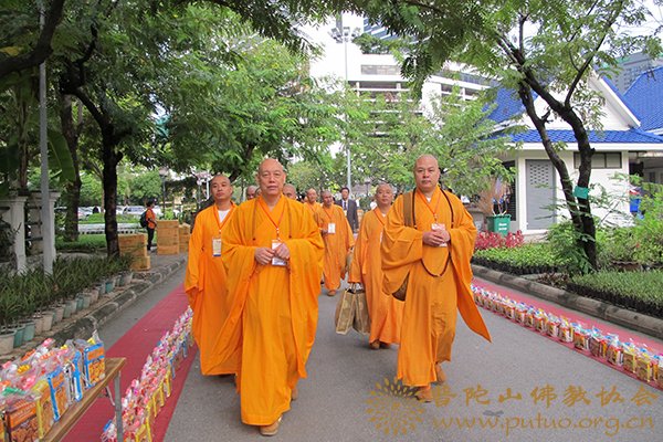 佛教-中国佛教代表团应邀赴泰进行友好访问参加泰僧王颂得帕耶纳桑文座下百岁华诞庆典大会