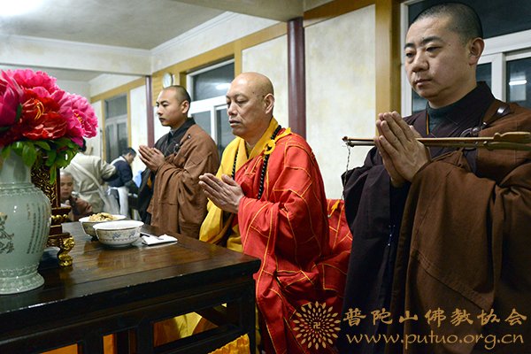 腊八节-癸巳年腊八节普济禅寺隆重举行施粥活动