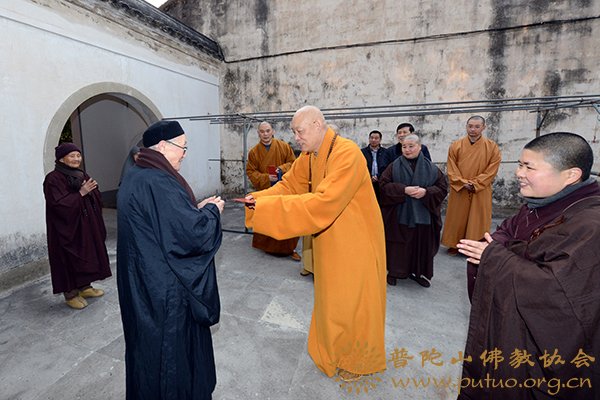 佛教-道慈会长赴定海祖印寺、本山敬老院和佛教颐养堂新春慰问