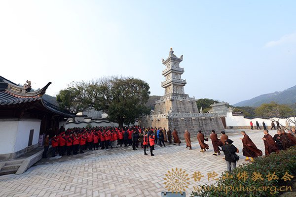 普陀山-普陀山多宝塔隆重举行多宝殿佛像开光仪式