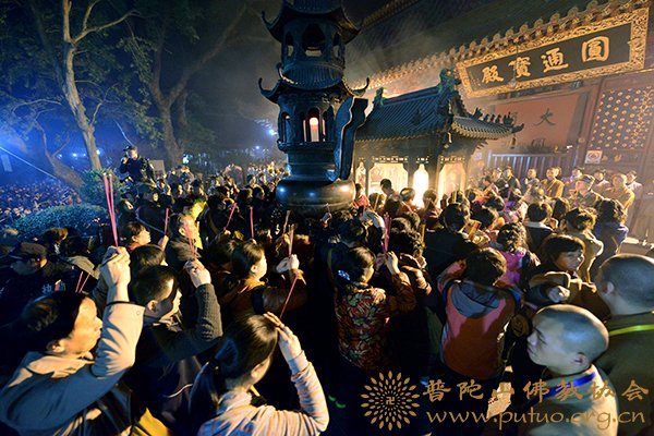 观音-二月十九观音香会期普济禅寺进香活动安全有序
