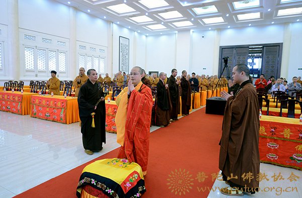 佛学-重庆市慈云寺方丈正澄法师应邀于宝陀讲寺作题为《净土法门漫谈》佛学专题讲座